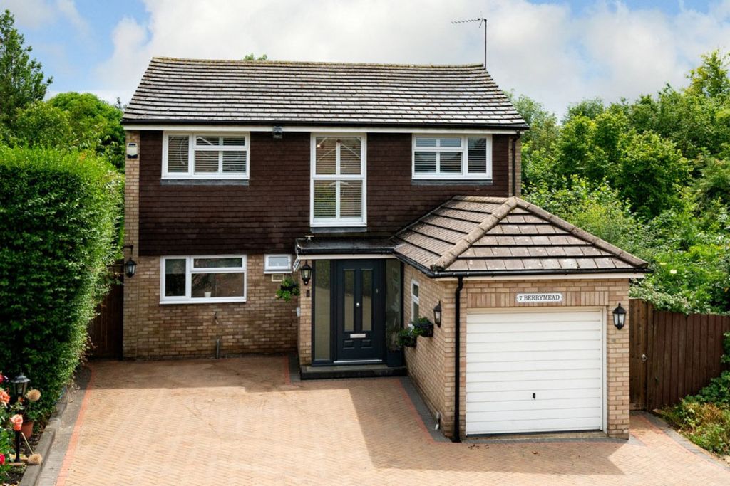 Property photo 1 of 21