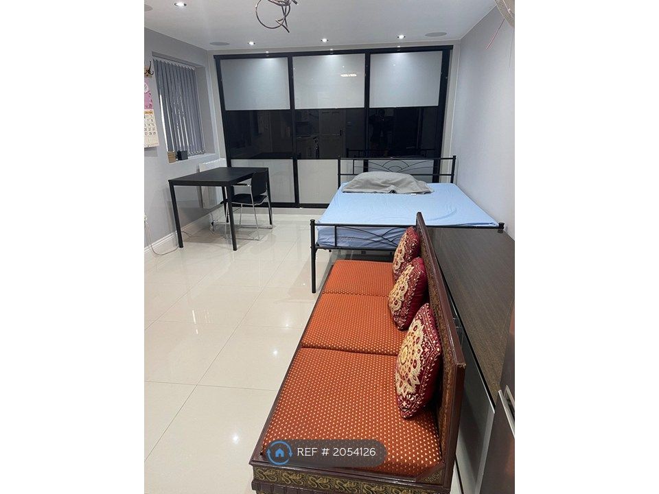 Property photo 2 of 4