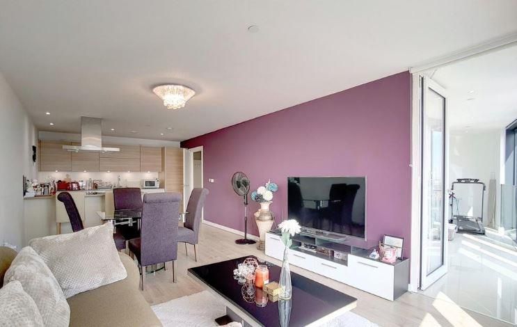 Property photo 2 of 9