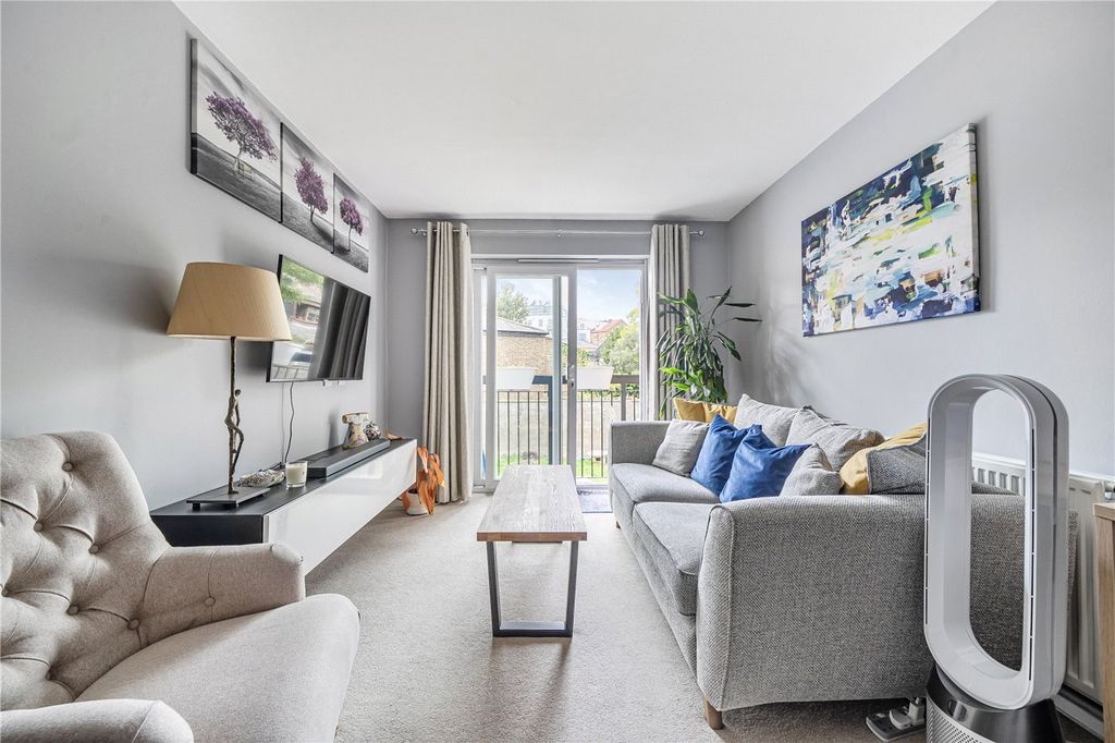 Property photo 1 of 15 Picture No. 11