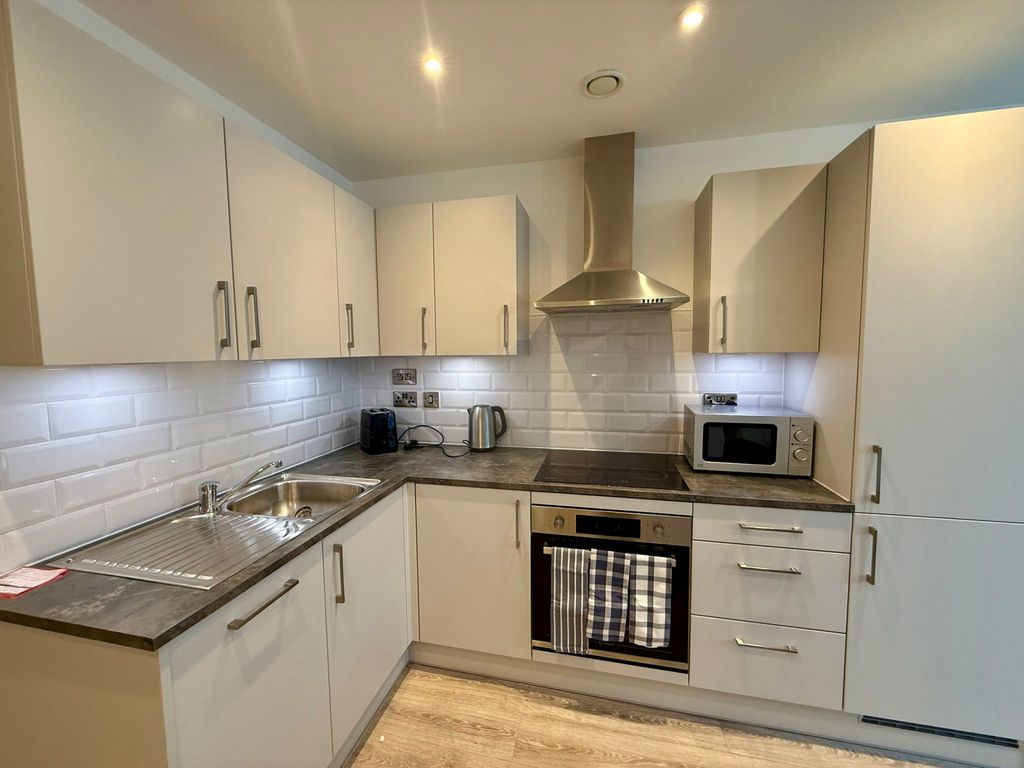 Property photo 2 of 8 Gallery