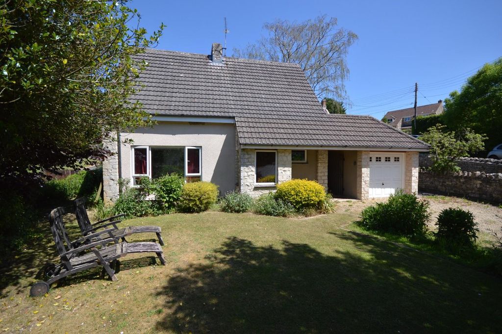Property photo 1 of 25 Outside