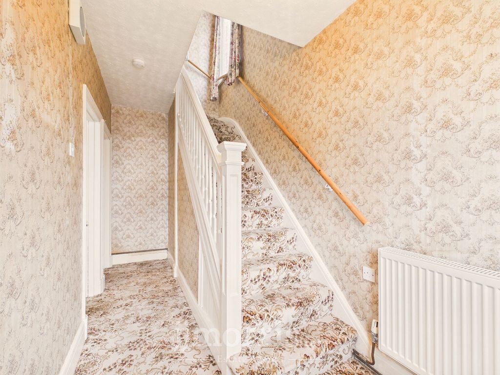 Property photo 2 of 30