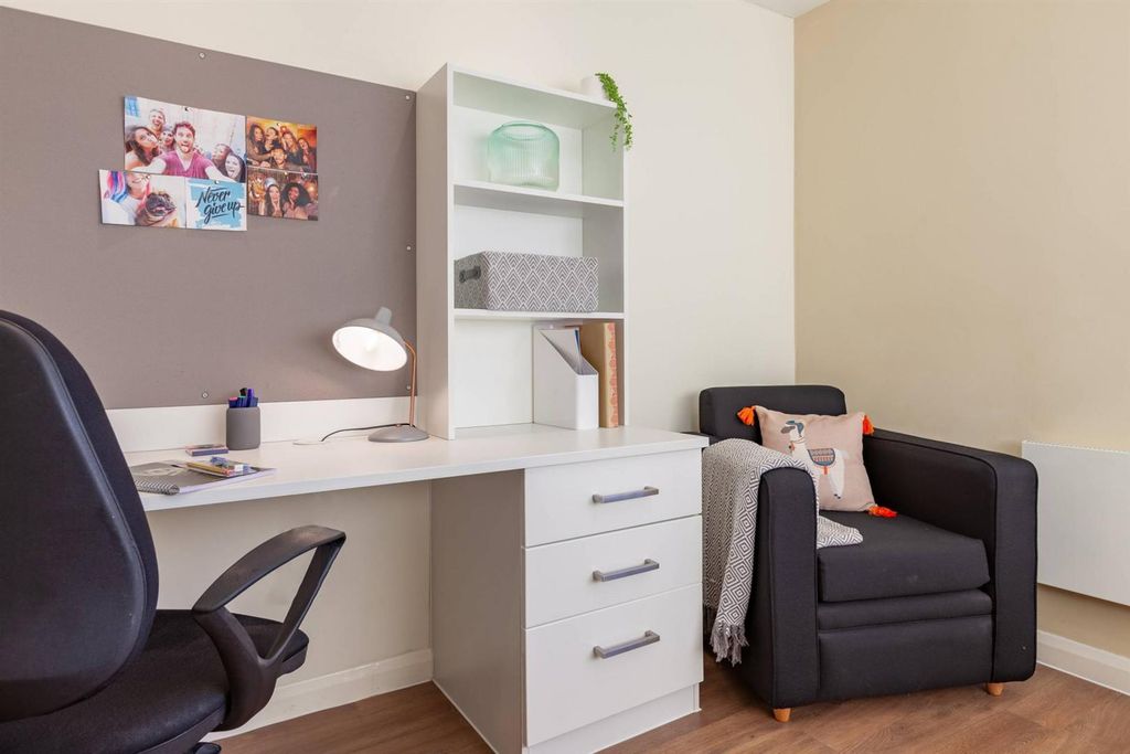 Additional image 11 of 1 bed flat to rentDean Street, Bangor LL57