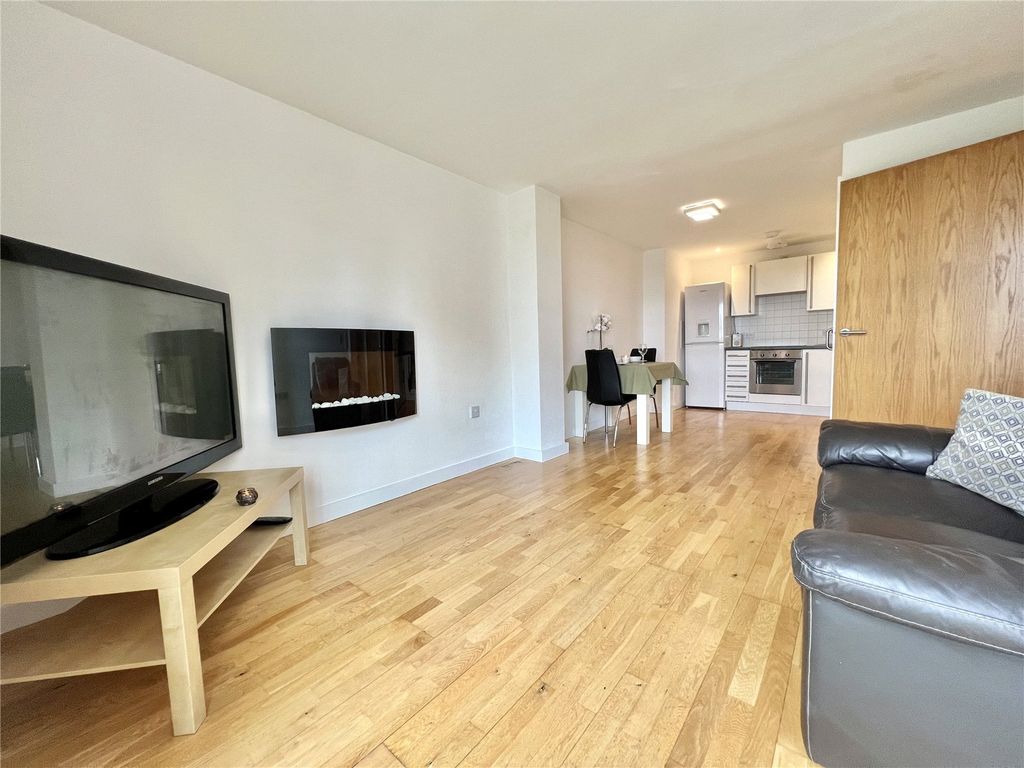 Property photo 3 of 22 Picture No. 12