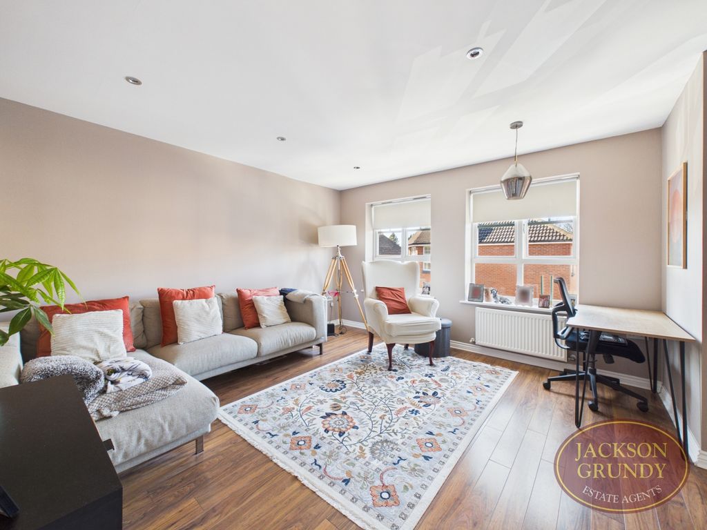 Property photo 2 of 9 Photo 9