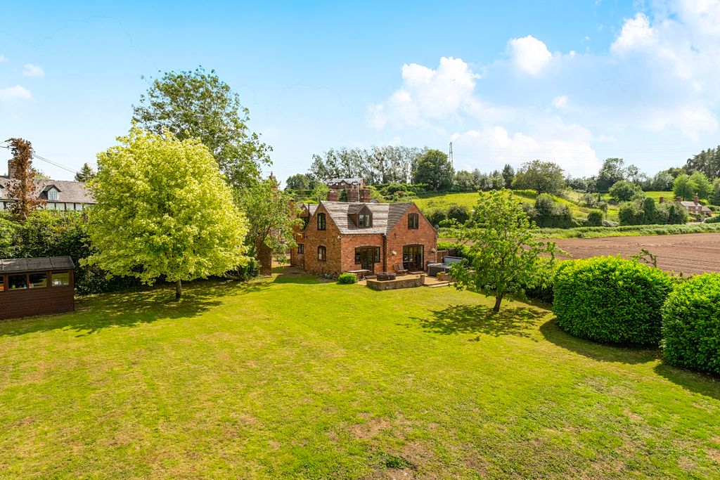 Property photo 2 of 26 1466674-1