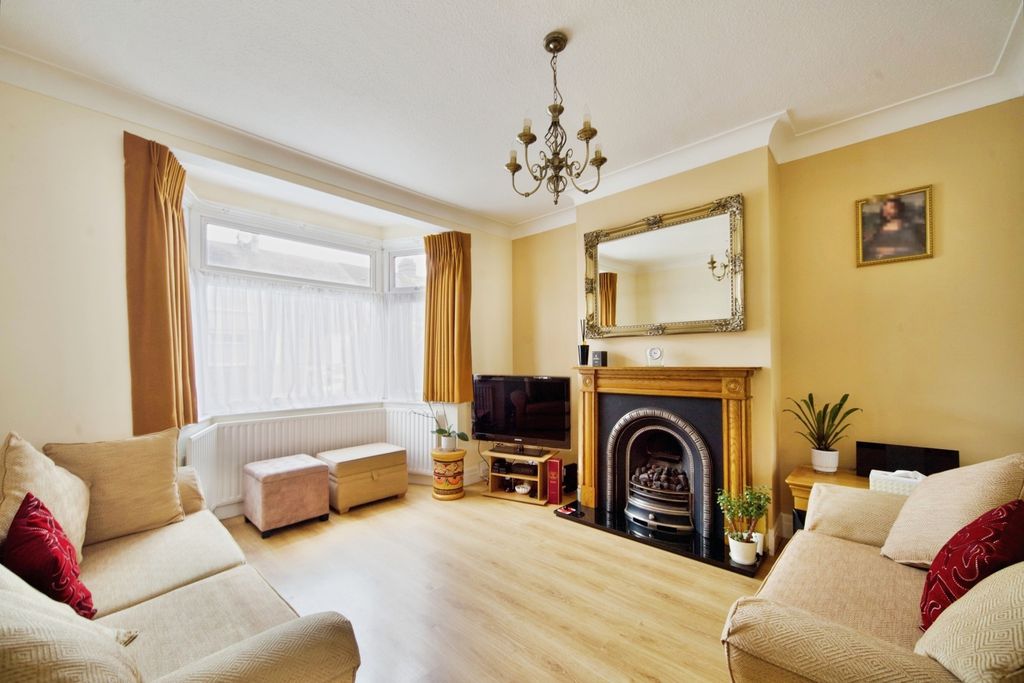 Property photo 1 of 17 Photo