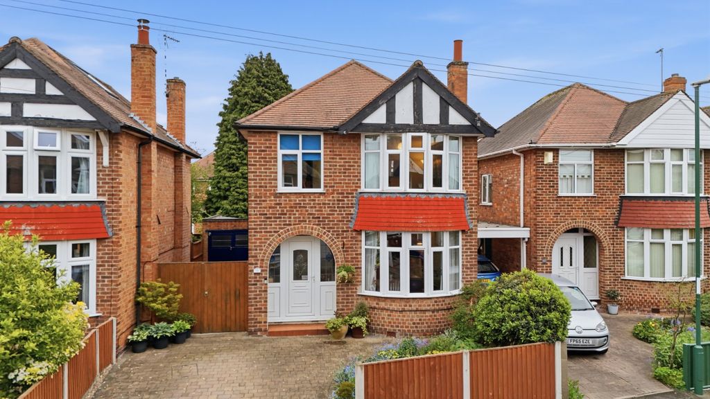 Property photo 1 of 17 Picture No. 01