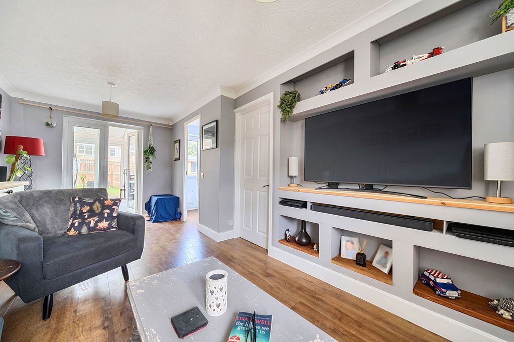 Property photo 3 of 15