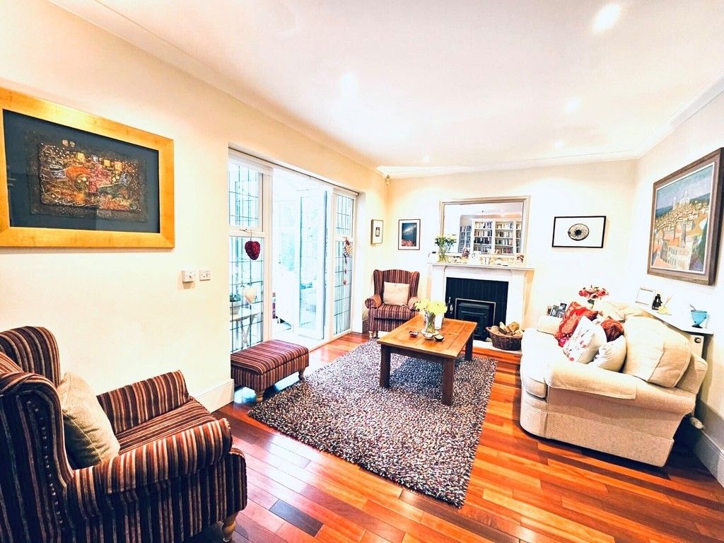 Property photo 3 of 16