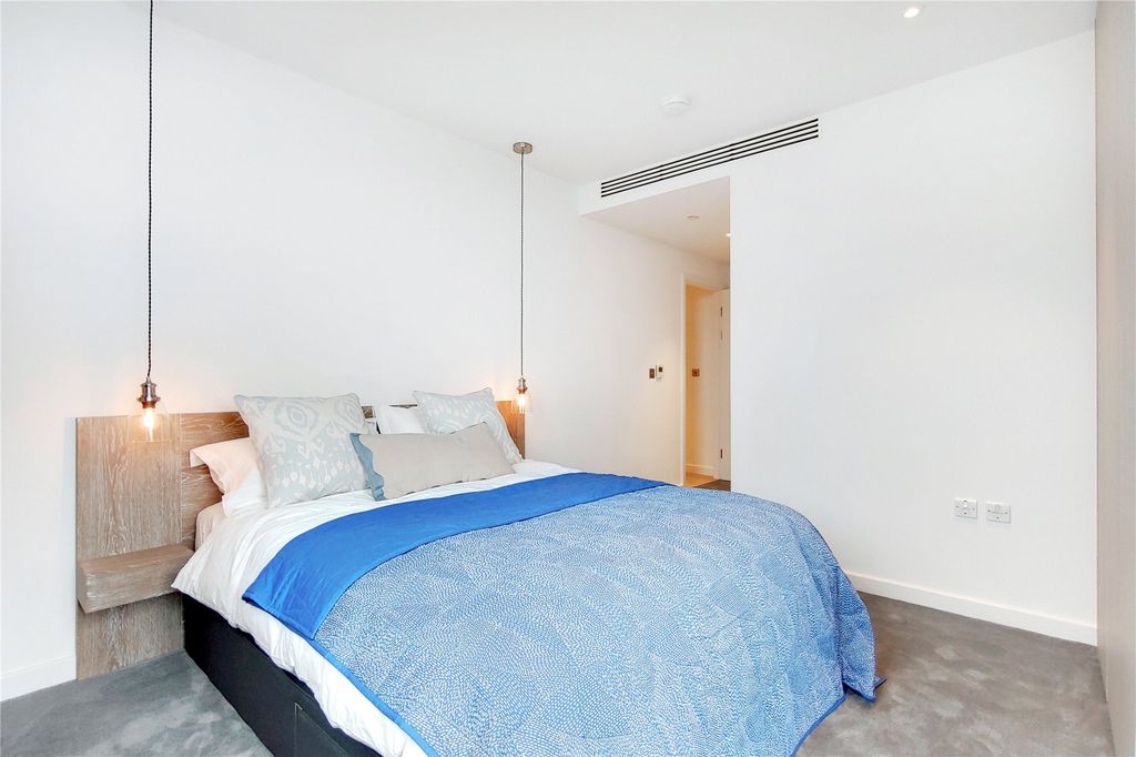 Property photo 3 of 19 Picture No. 17