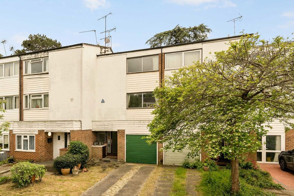 Property photo 1 of 5