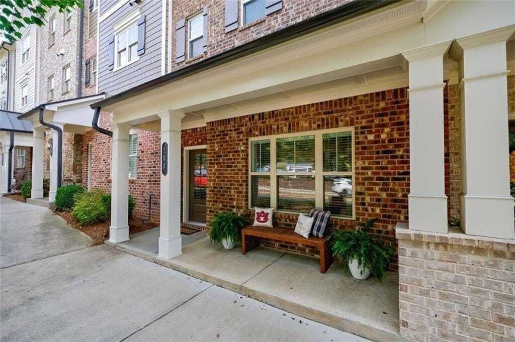 Property photo 1 of 31