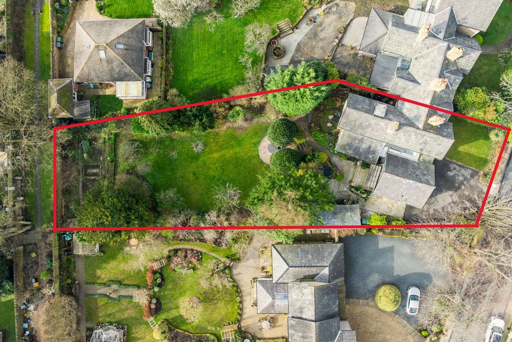 Property photo 3 of 18