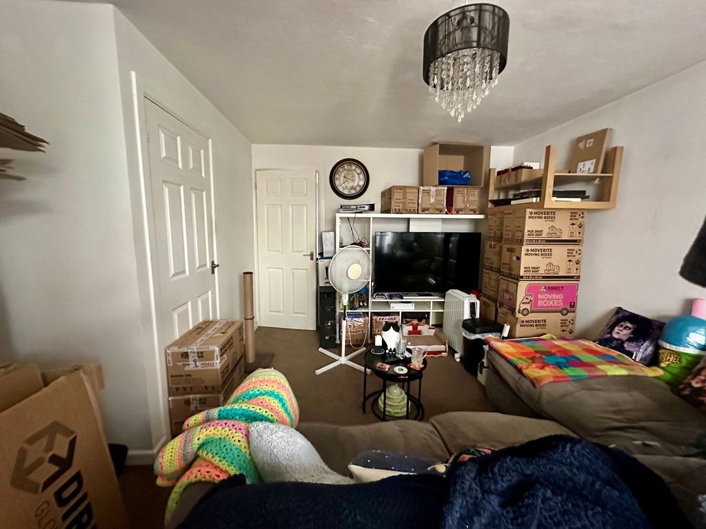 Property photo 3 of 10
