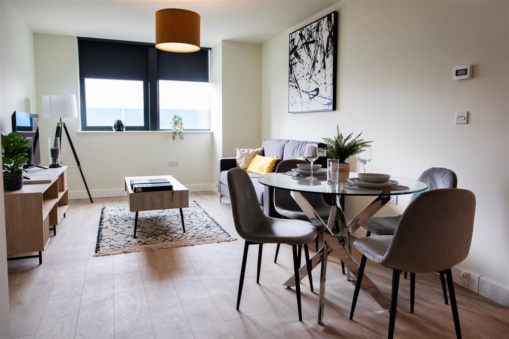 Property photo 2 of 18 1-Bed-Flat-2-.Jpg