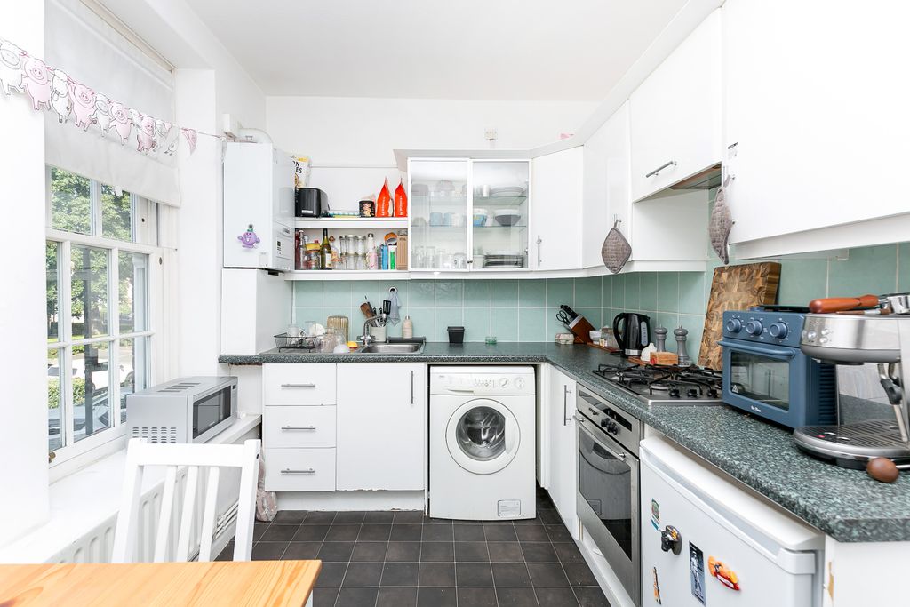 Property photo 2 of 10
