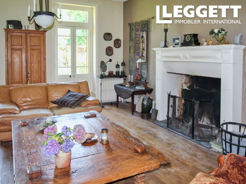 Property photo 2 of 10