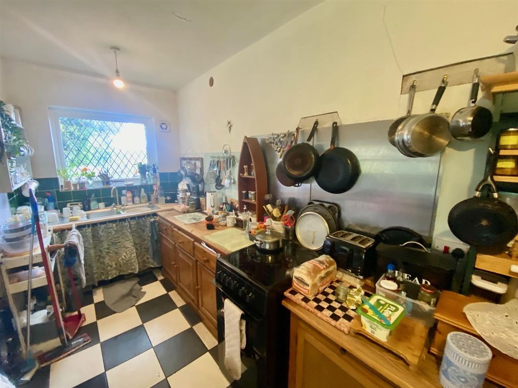 Property photo 2 of 15