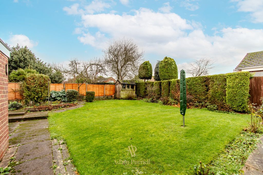 Property photo 3 of 12