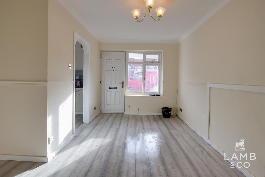 Property photo 3 of 8 Img_9040-Img_9044.Jpeg