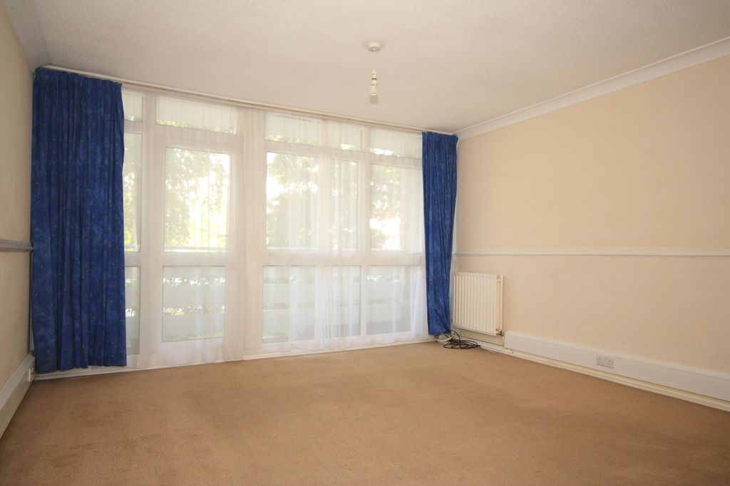 Property photo 3 of 5