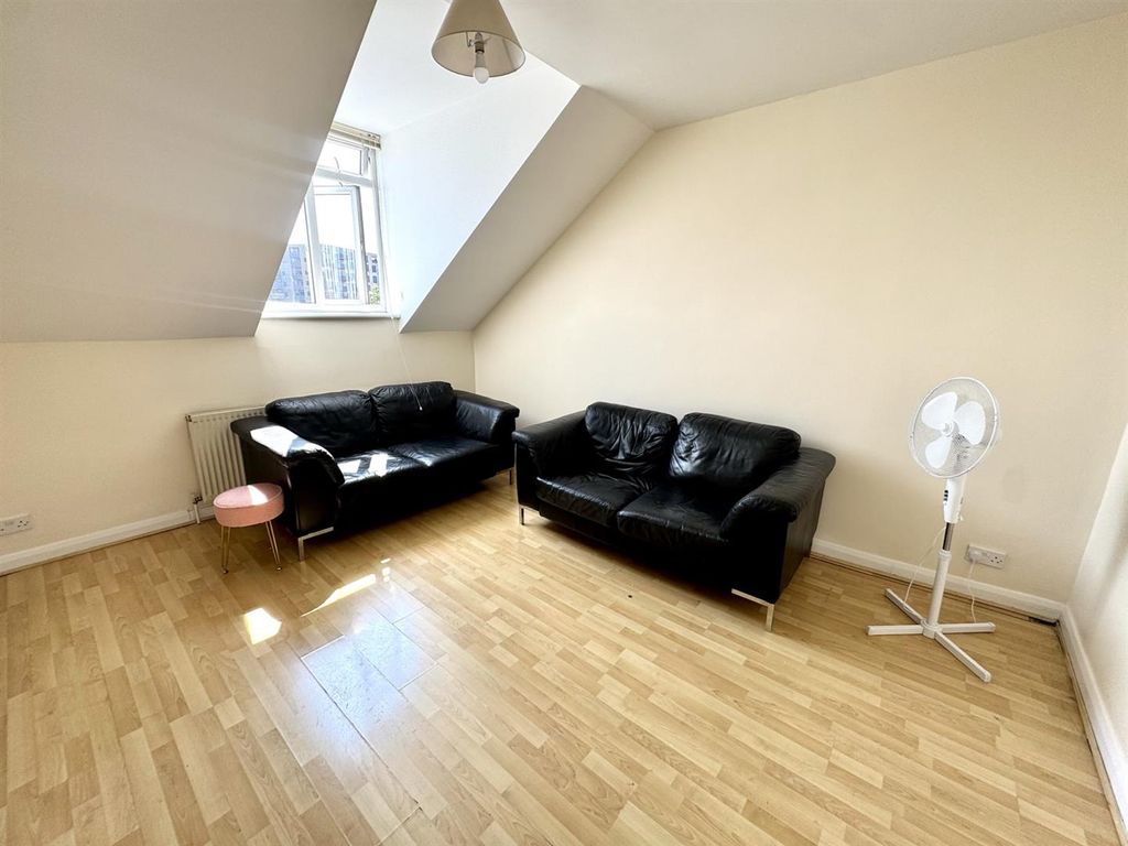 Property photo 2 of 9 Img_5929.Jpg