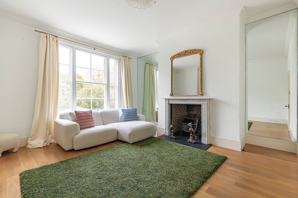 Property photo 3 of 21 Reception Room