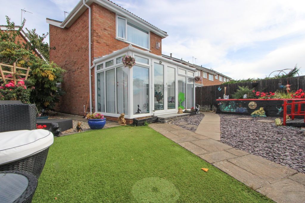 Property photo 3 of 25