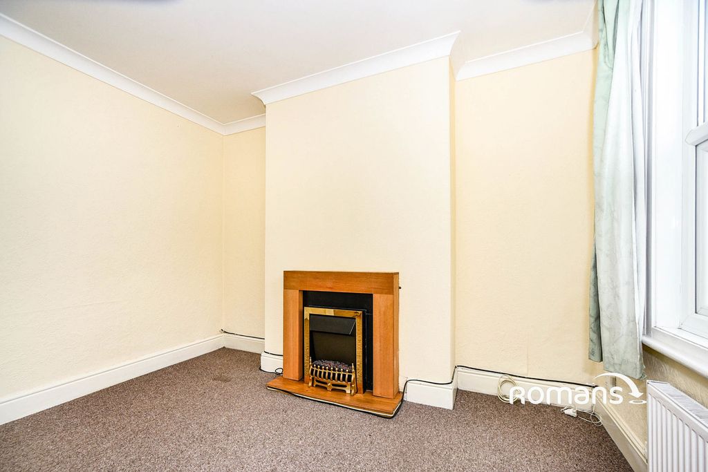Property photo 3 of 10 Photo