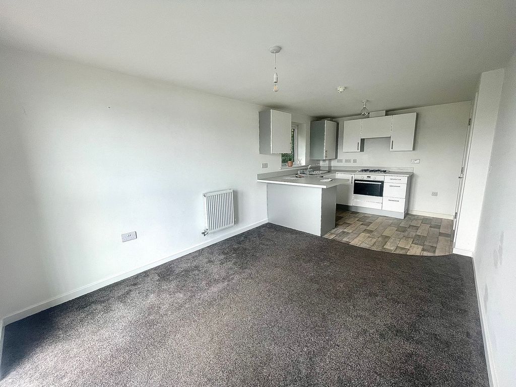 Property photo 2 of 11 Living Room