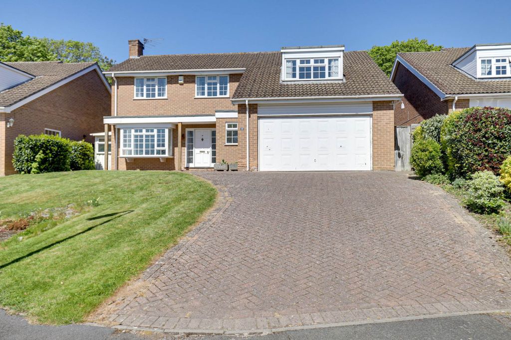 Property photo 1 of 18