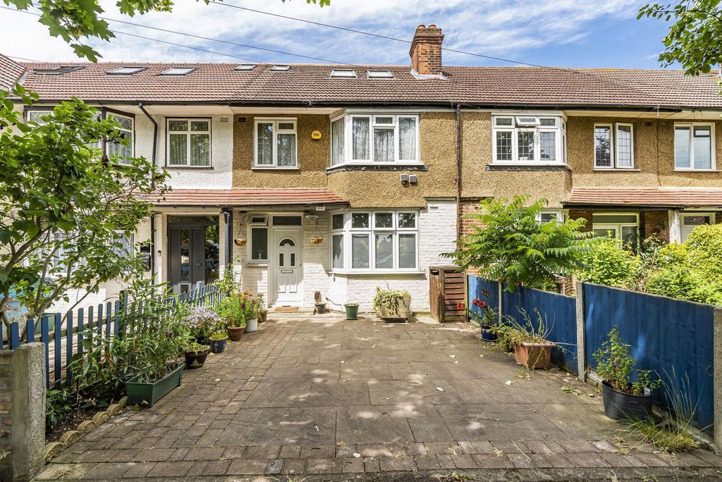 Property photo 3 of 13