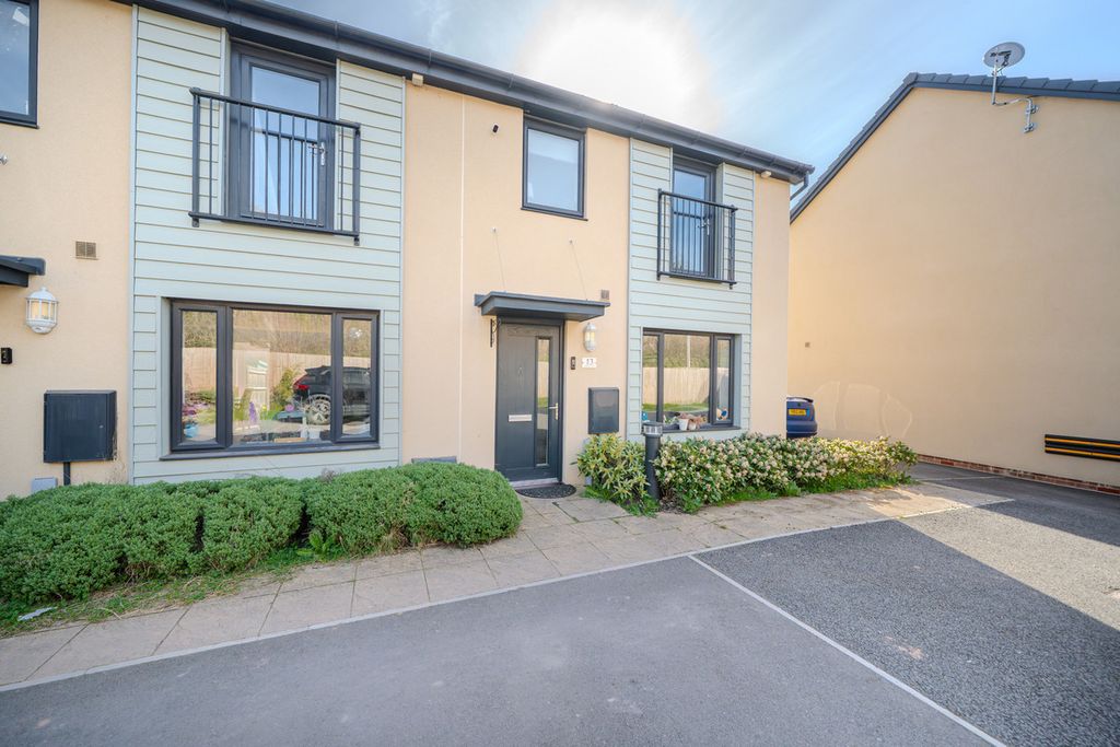 Property photo 1 of 31