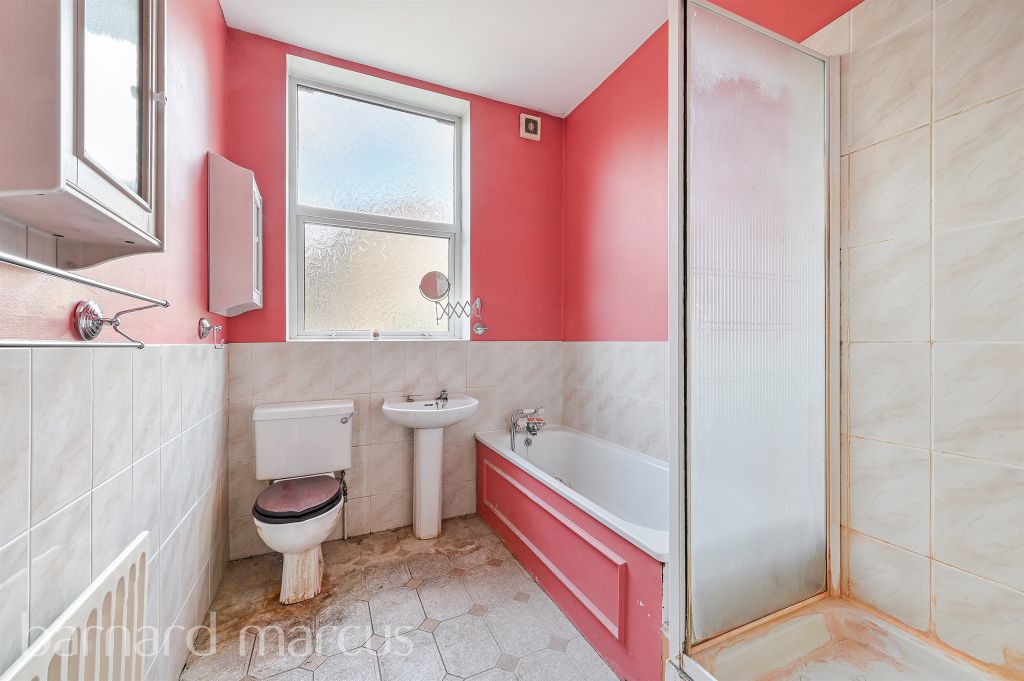 Property photo 3 of 6