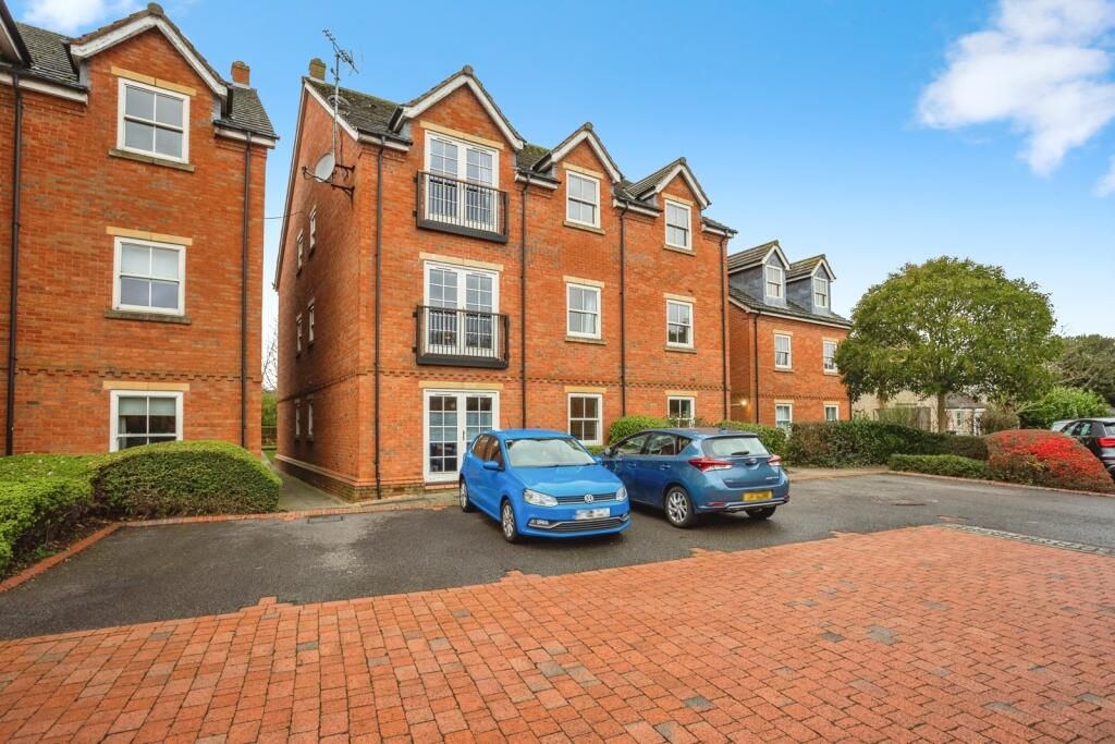 Property photo 1 of 14