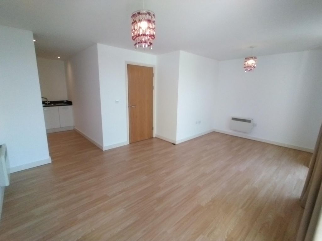 Property photo 3 of 11 (Main)