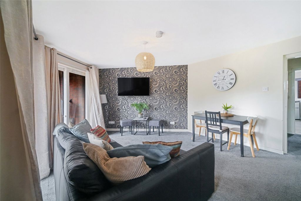 Property photo 3 of 13 3