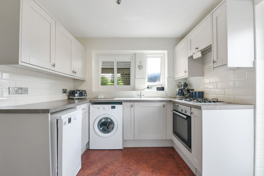 Property photo 3 of 23 4157724