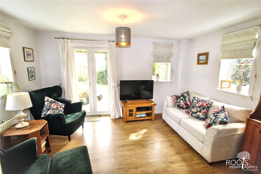 Property photo 3 of 10 Picture No. 14