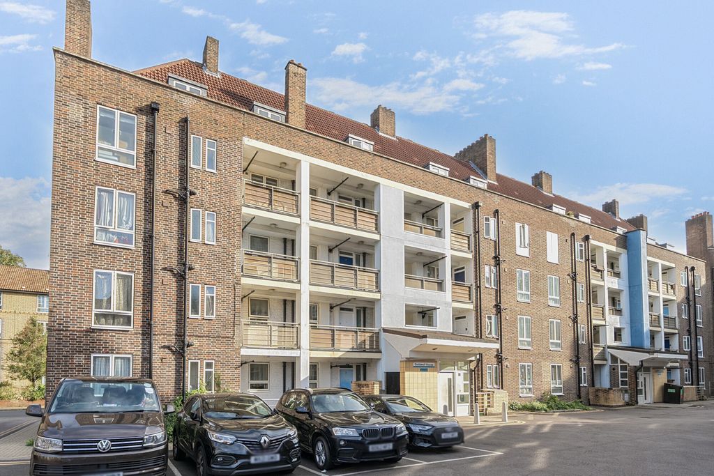 Property photo 3 of 14 Exterior