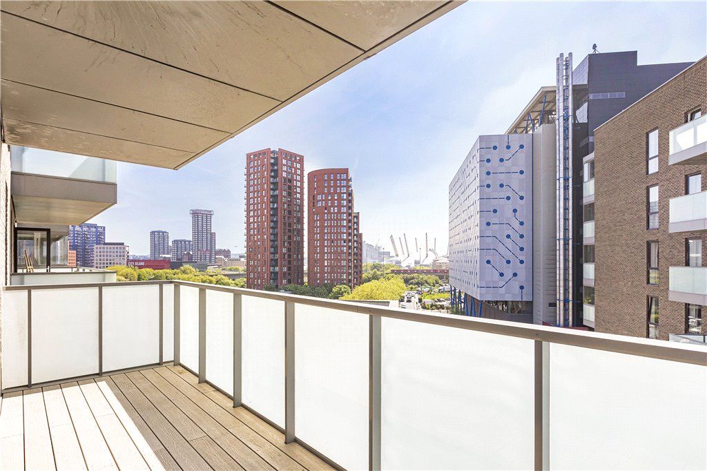 Property photo 1 of 24 Balcony