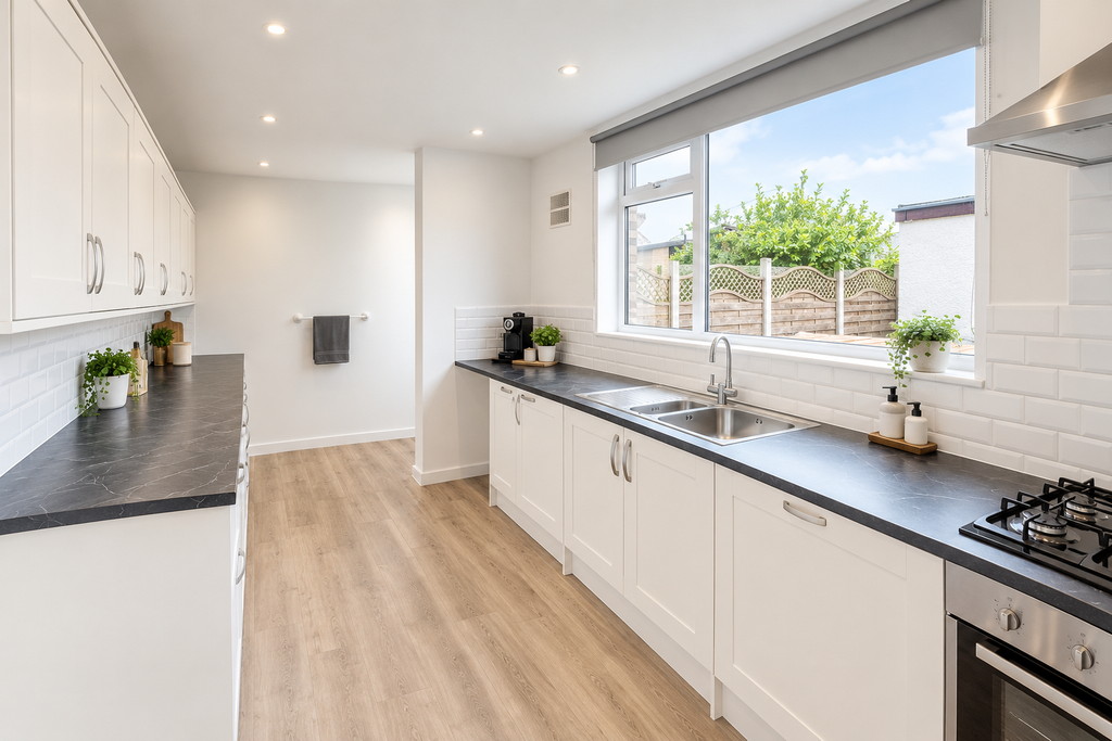 Property photo 1 of 5 2 Bed Flat To Rent Elgin Road, London Sm6