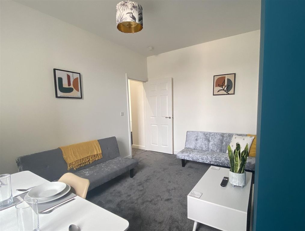 Property photo 3 of 15 Communal Living Room