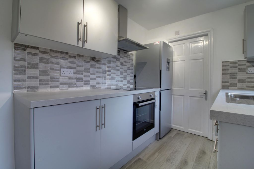 Property photo 2 of 18 Img_8114-Img_8116