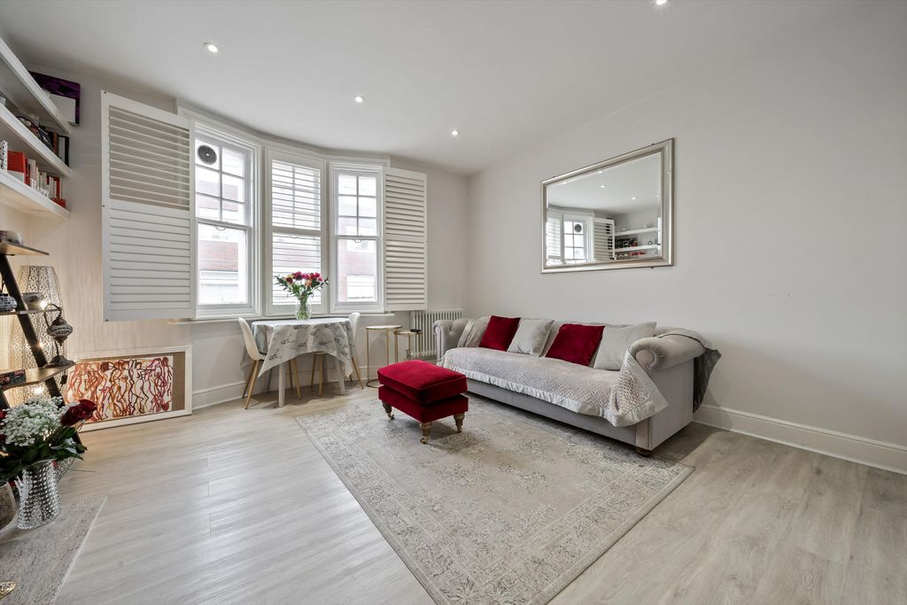 Property photo 2 of 8 Image