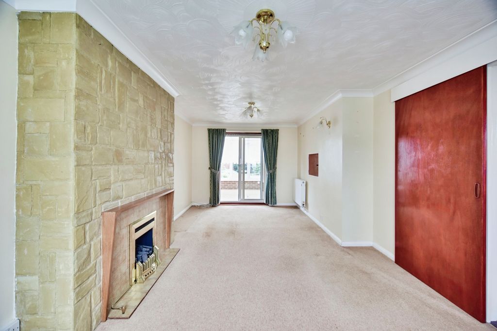Property photo 3 of 20
