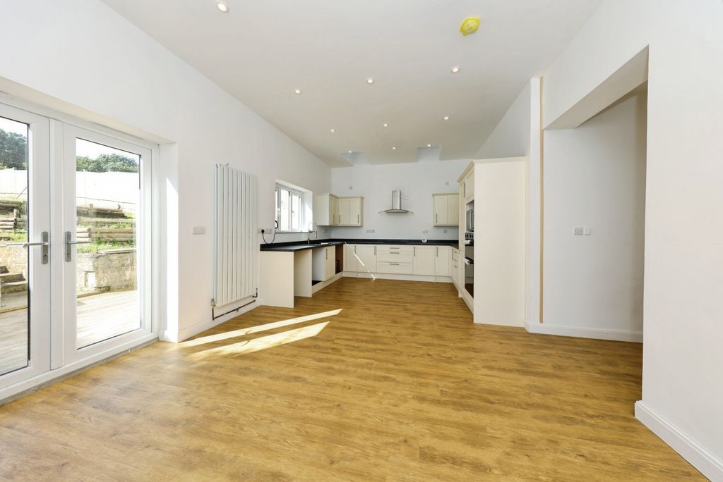 Property photo 2 of 26 Pbox-Img.Jpg