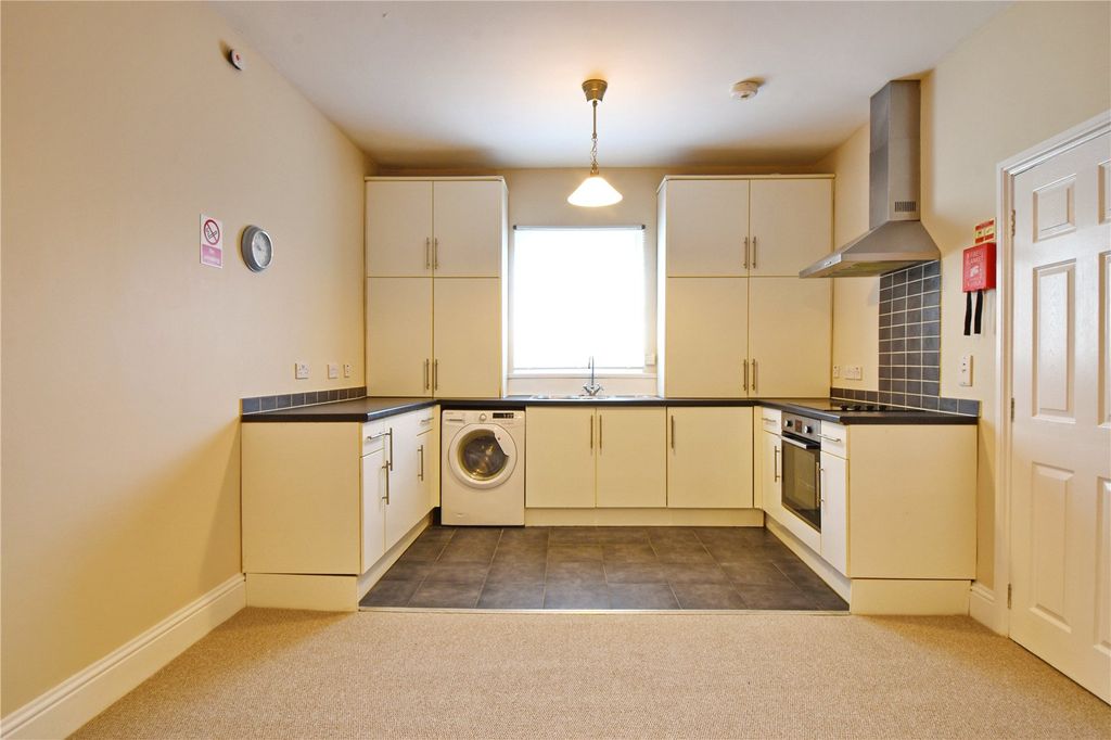 Property photo 1 of 9 Picture No. 13